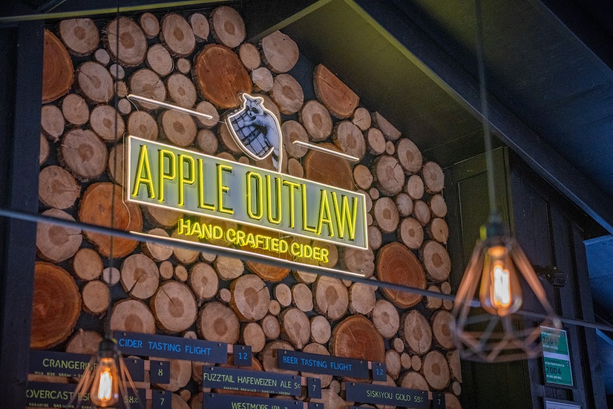 Apple Outlaw