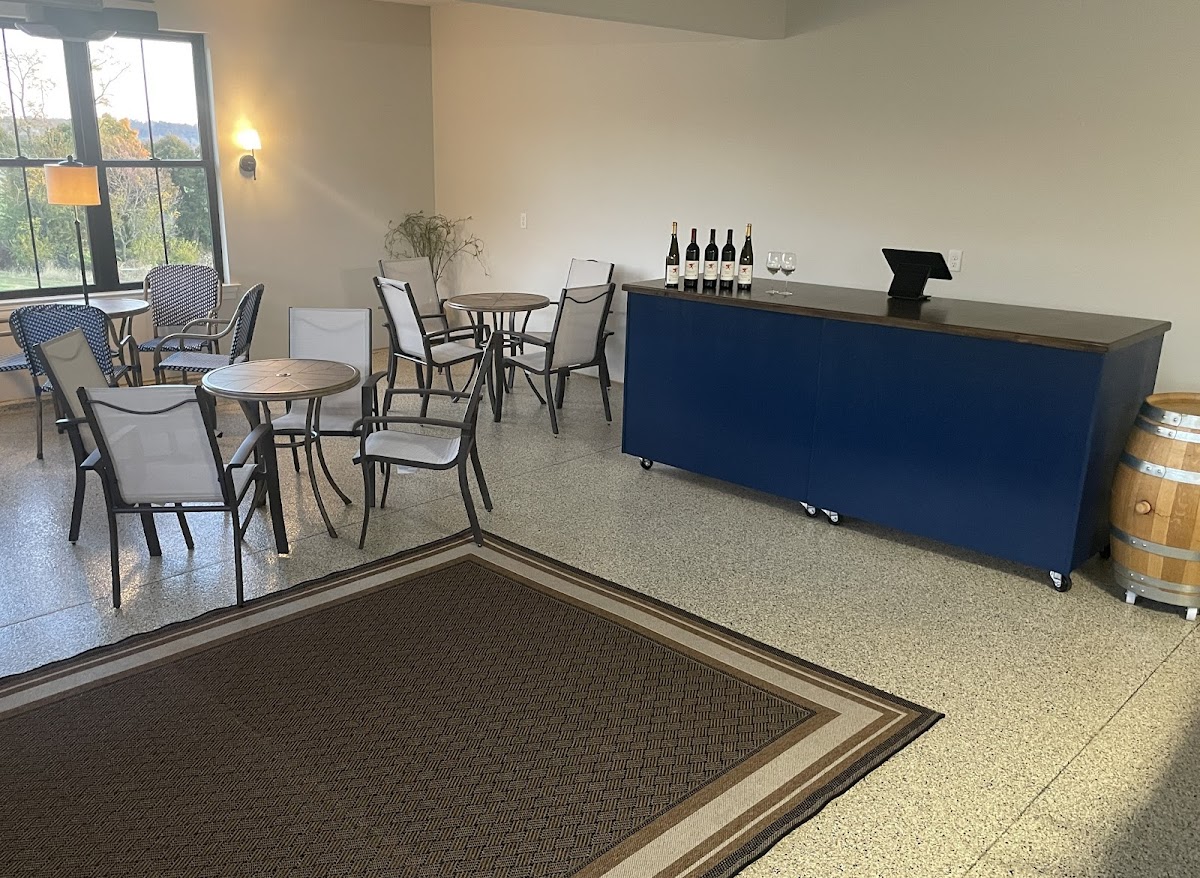 Bowen Arrow Winery and Vineyards
