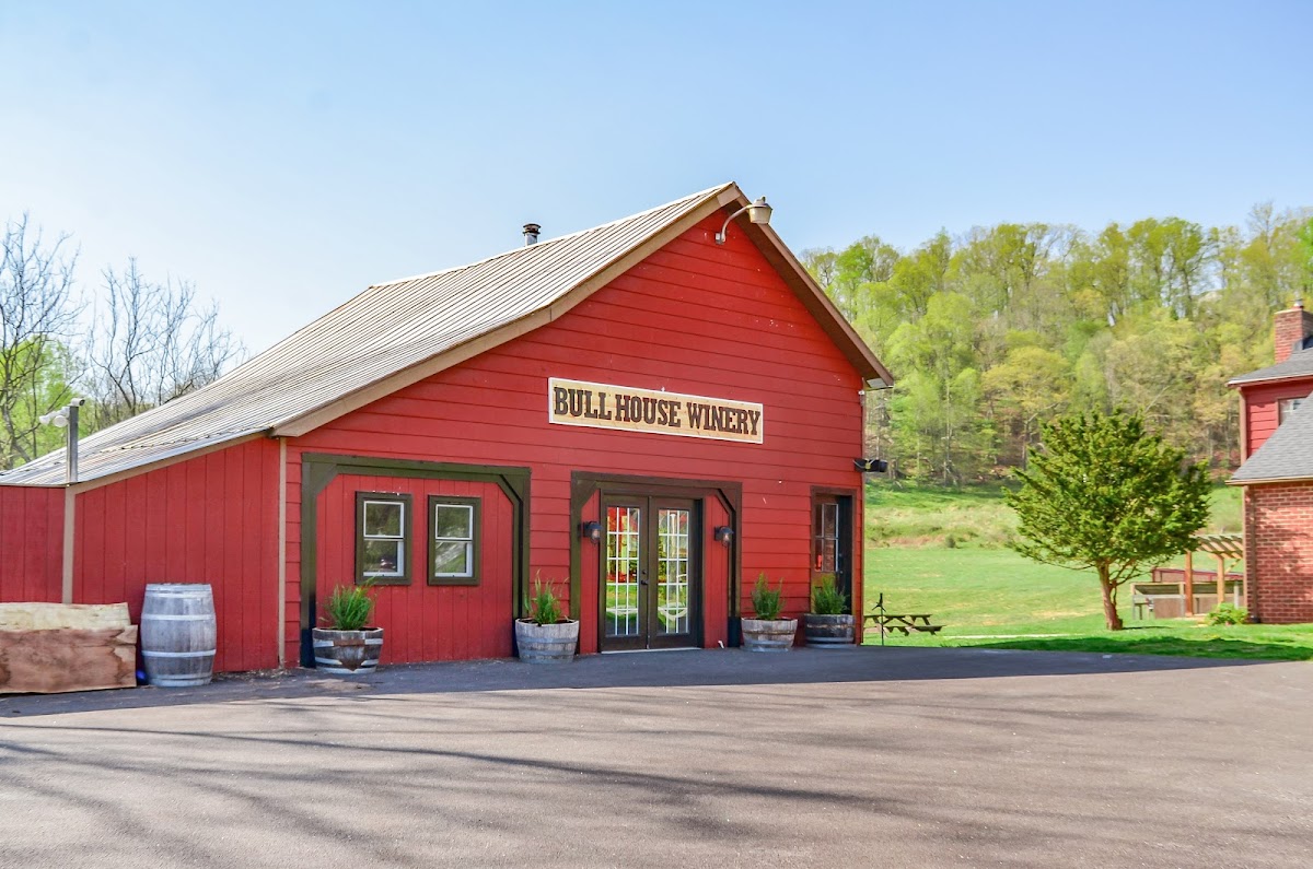 Bull House Winery, LLC