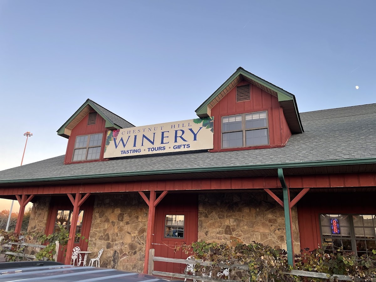 CHESTNUT HILL WINERY