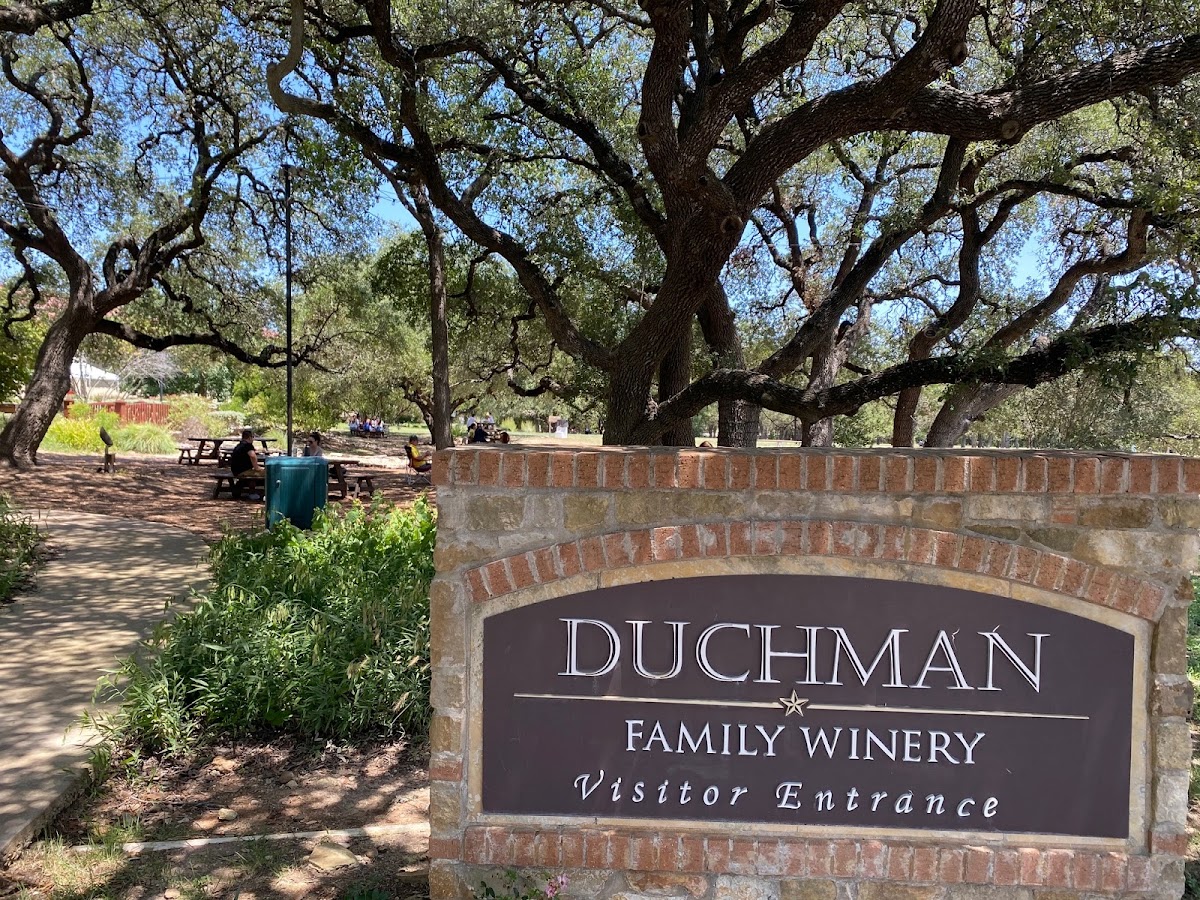 DUCHMAN FAMILY WINERY