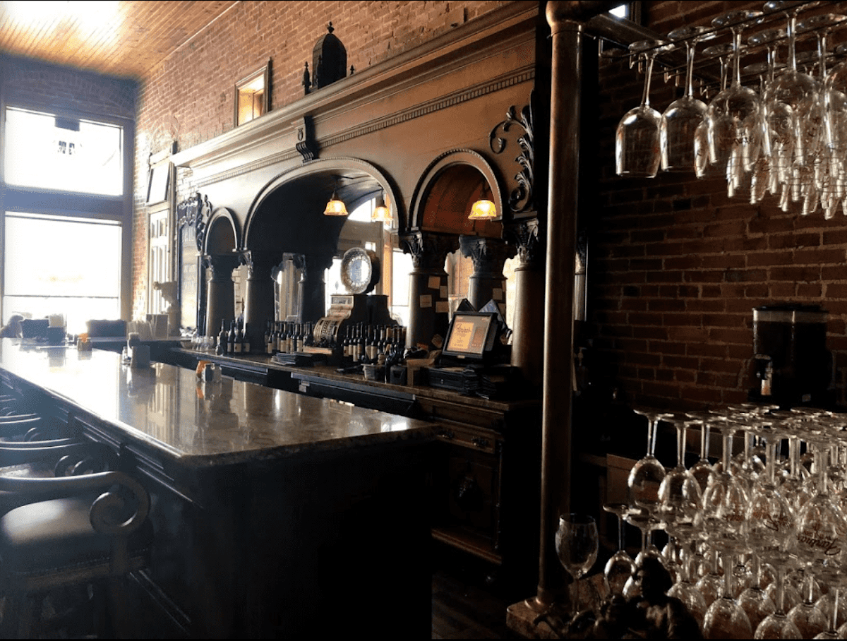 Farina's Winery