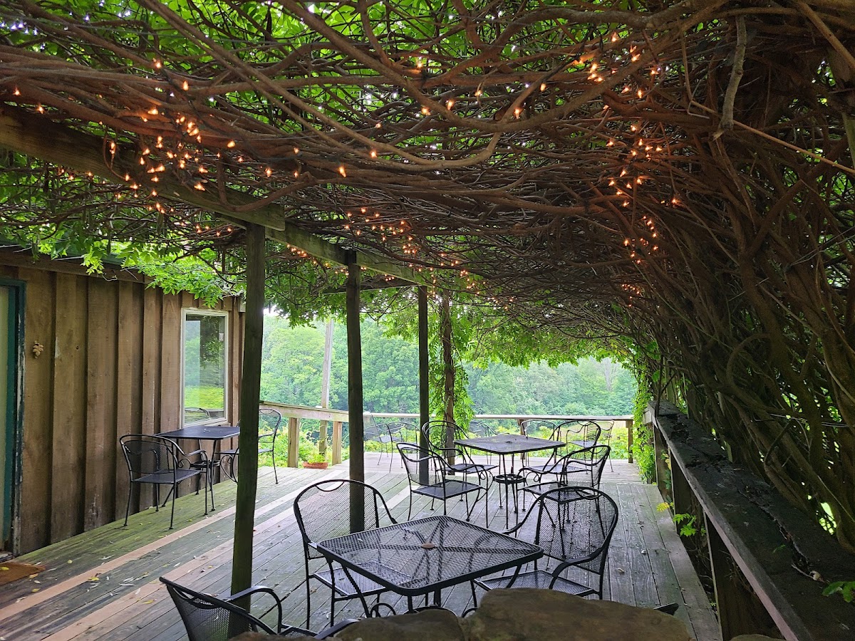 Hickory Ridge Vineyard and Winery