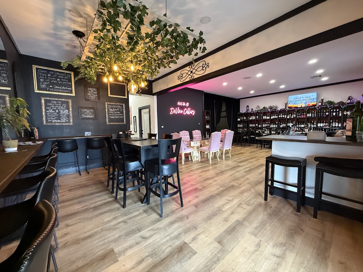 HILL & BACH CELLARS, LLC