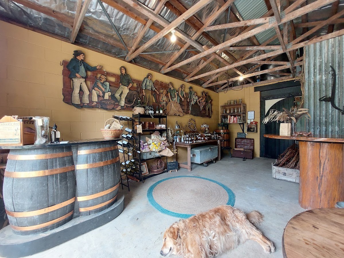 Lyrebird Ridge Organic Winery
