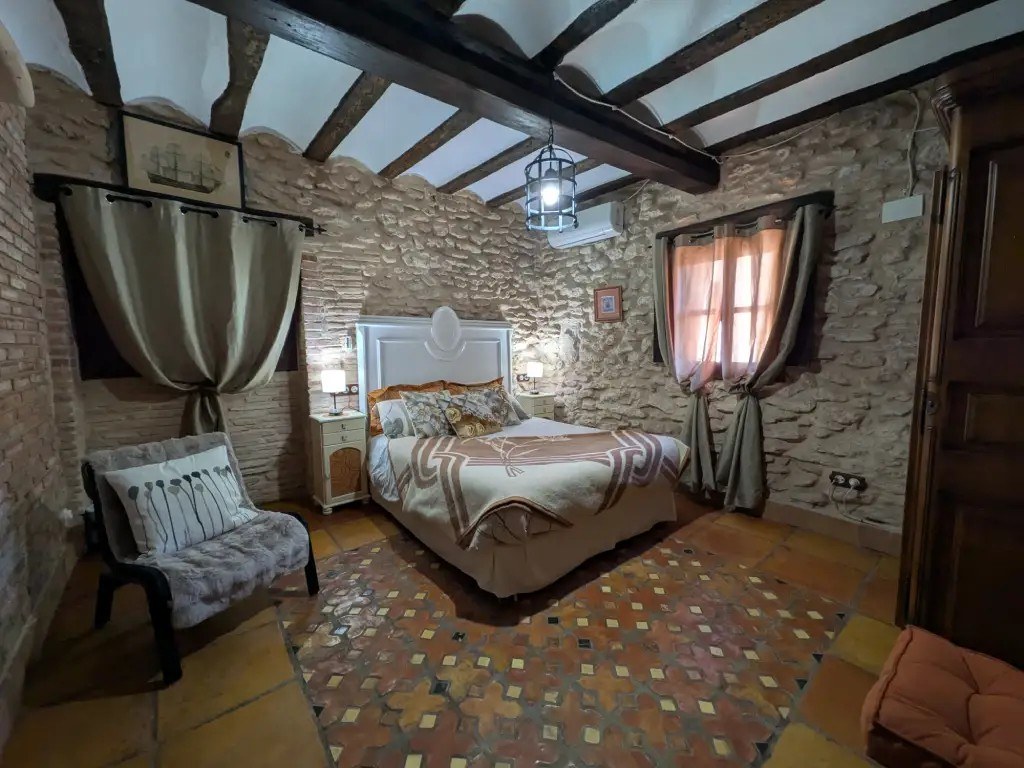 Bodega la fabriqueta (CENT PIQUES)