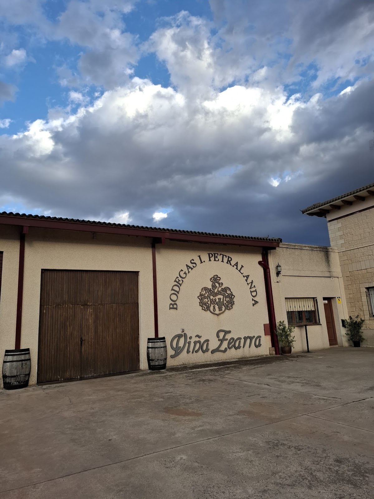 BODEGAS PETRALANDA S.L.