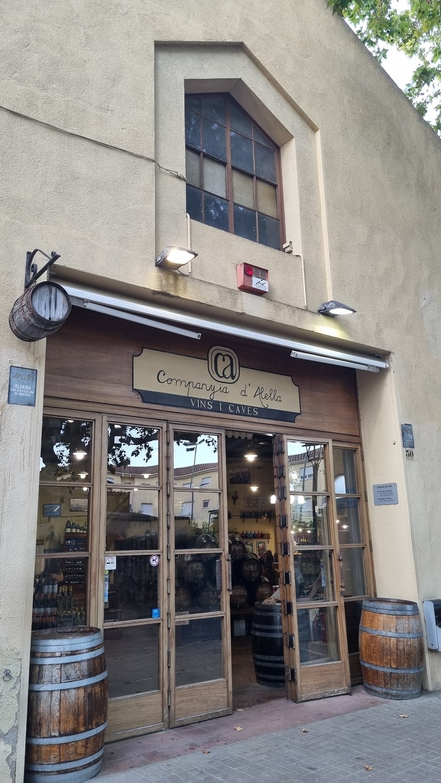Companyia d'Alella, Celler i Taverna