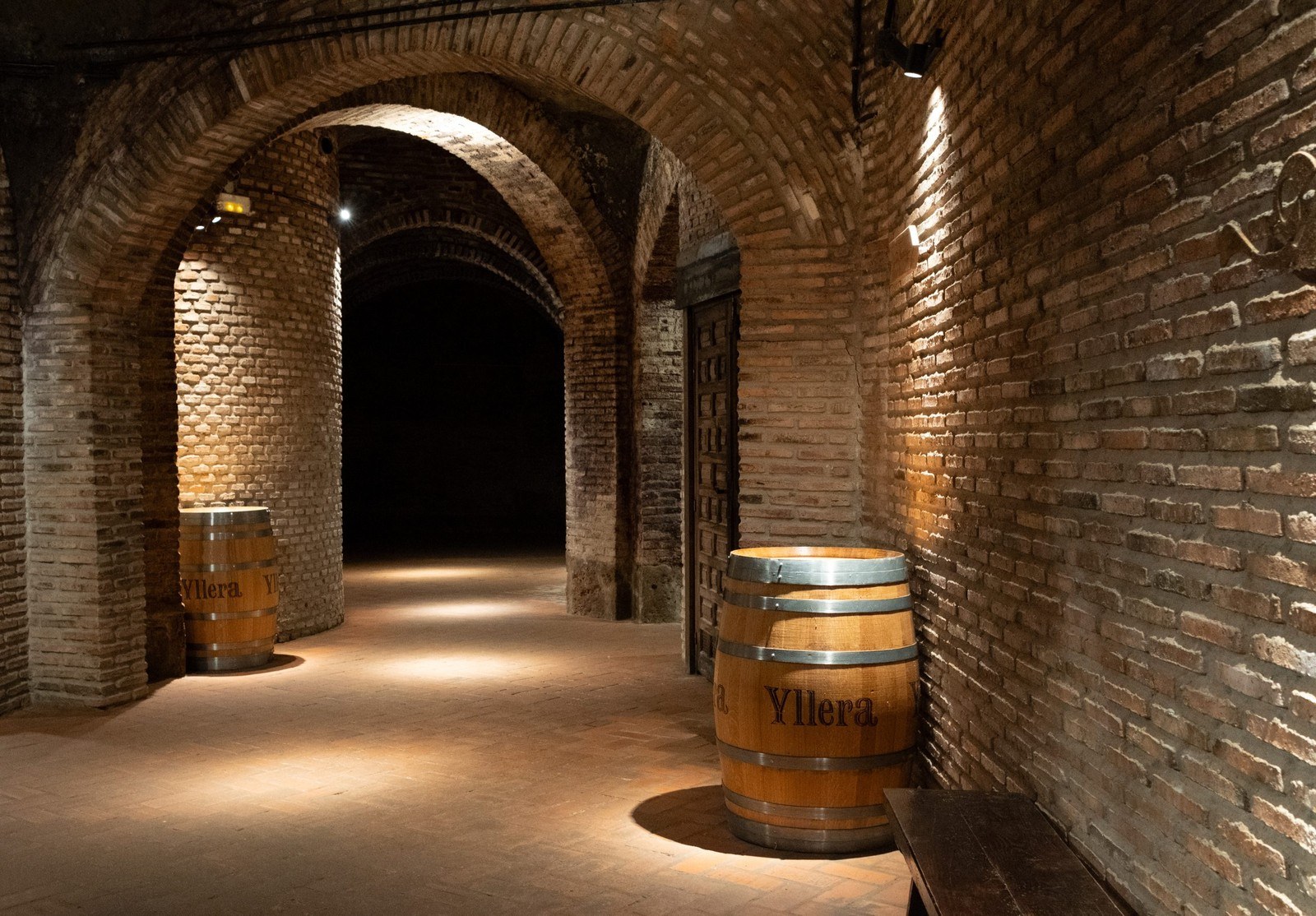 Yllera Enoturismo - Bodega Histórica
