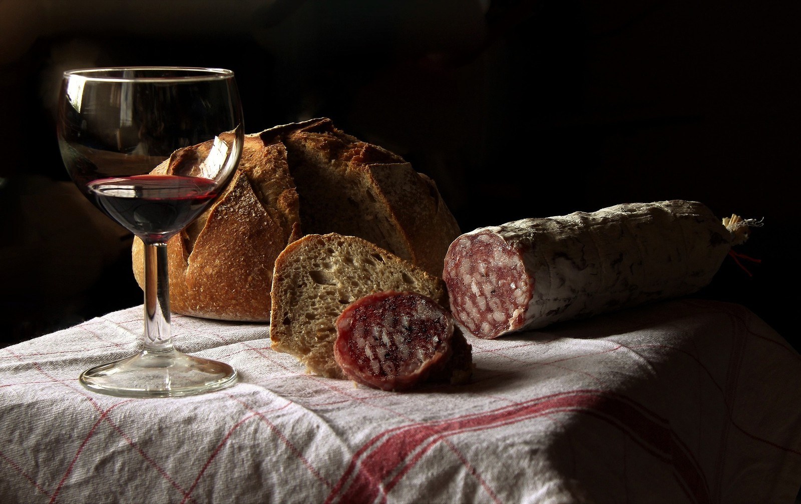Bodegas Peñafalcón SL