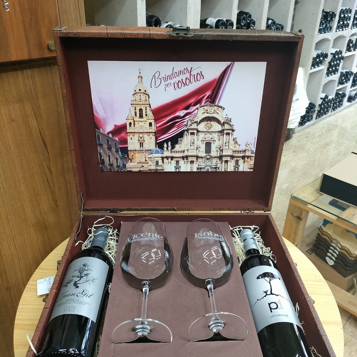 VINOTERÍA LOS CHILINES JUMILLA. Vinos Jumilla