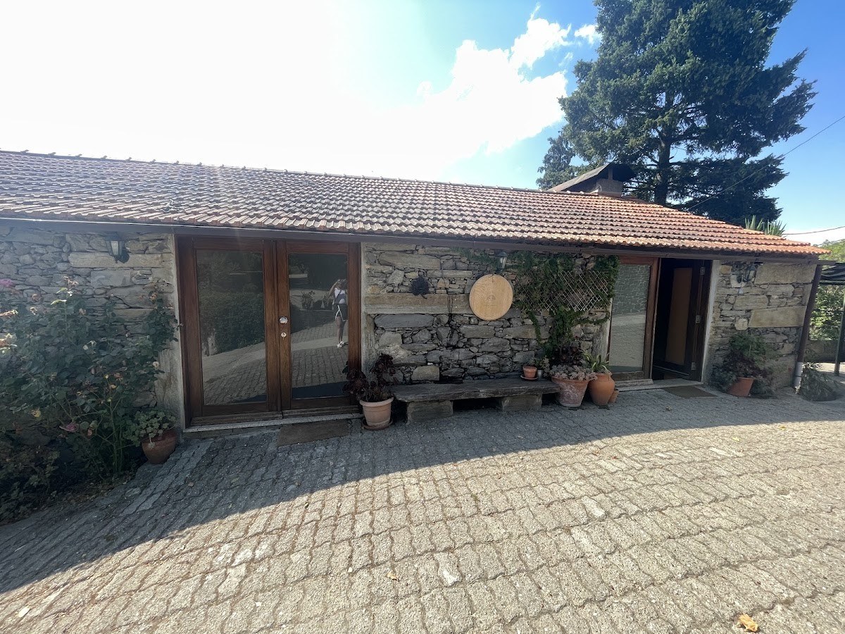 Vinhos, Quinta D'Azinheira, Unipessoal Lda.