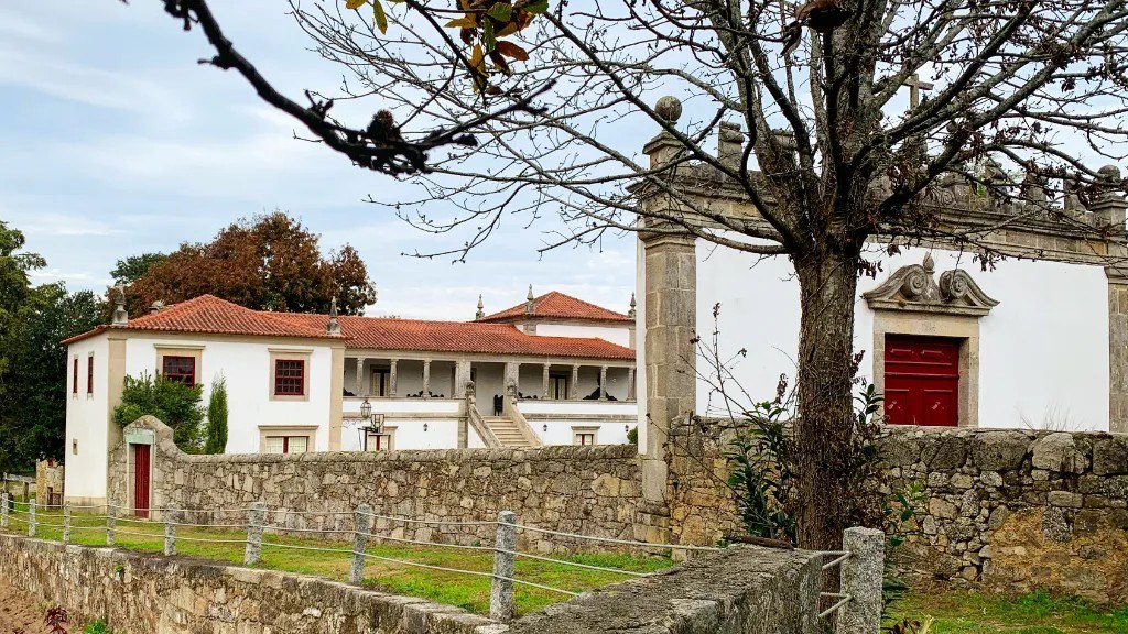 Casa do Capitão-mor (Couto de Mazedo)