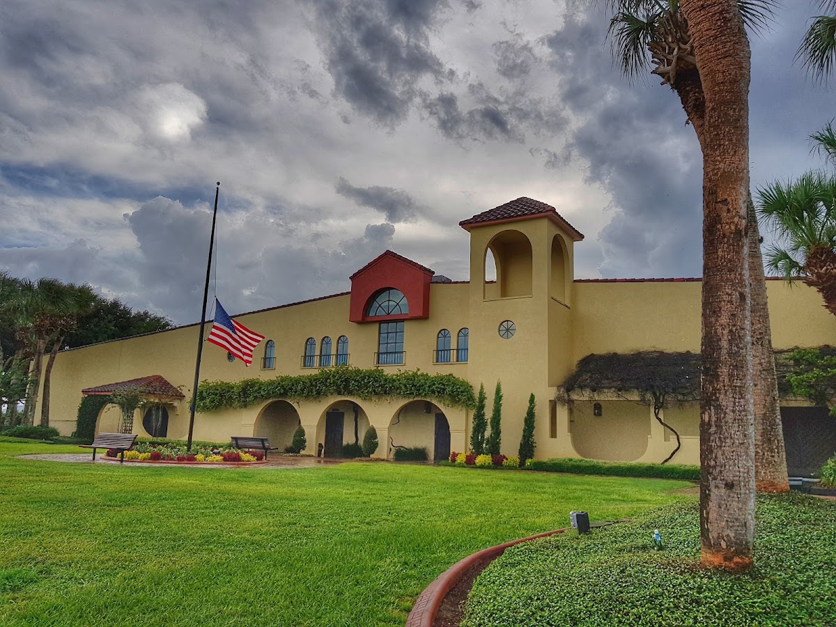 Lakeridge Winery & Vineyards