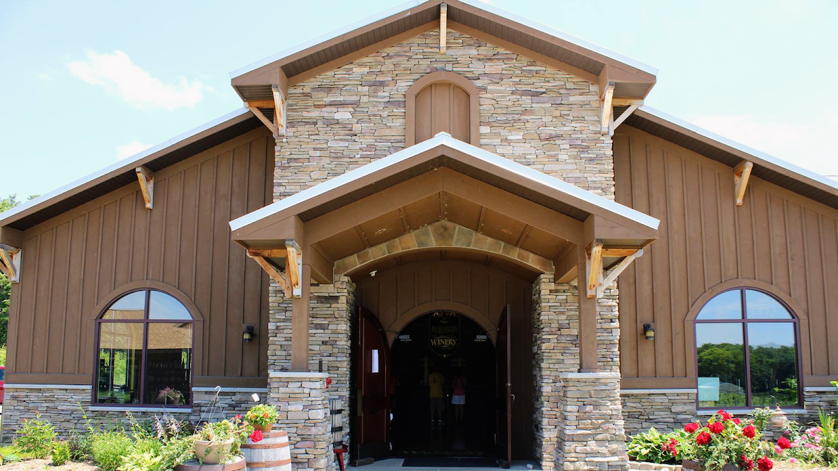 Mackinaw Trail Winery, Inc.