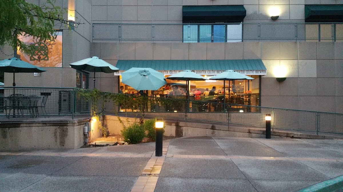 Quarter Celtic Brewpub