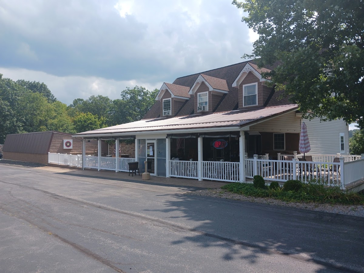 Starr Hill Vineyard & Winery