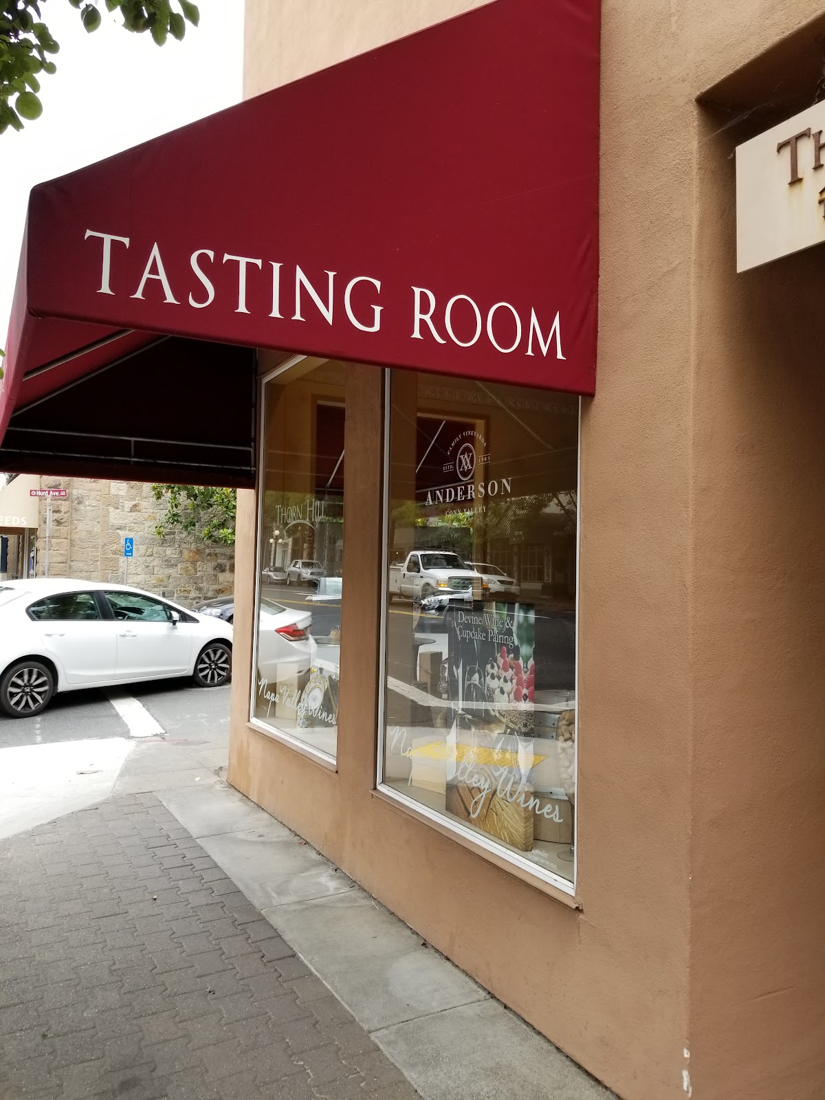 Thorn Hill Vineyards