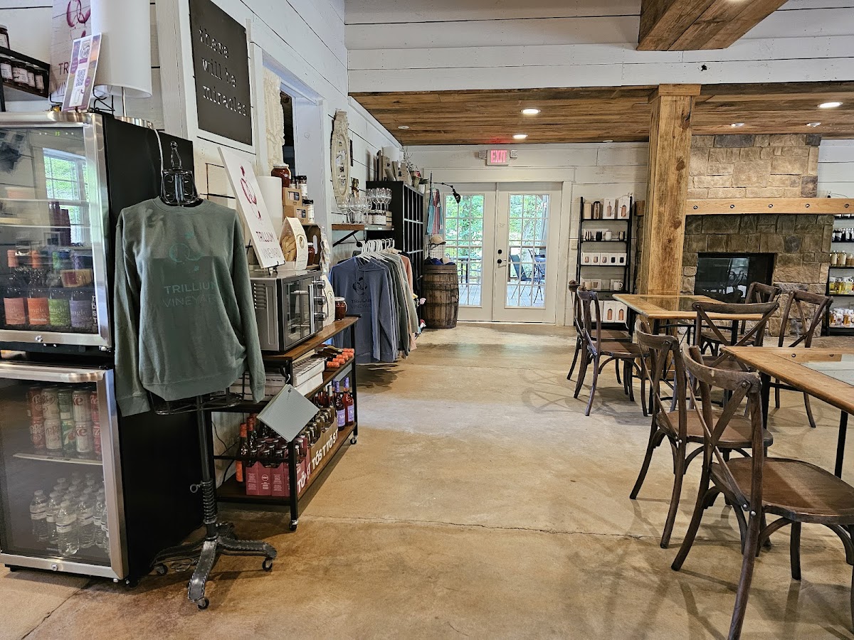 Trillium Vineyard, LLC
