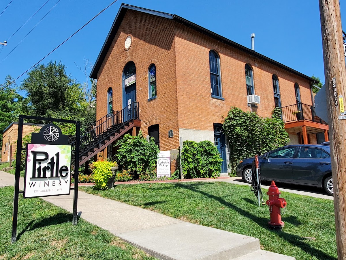 PIRTLE WINERY, LLC