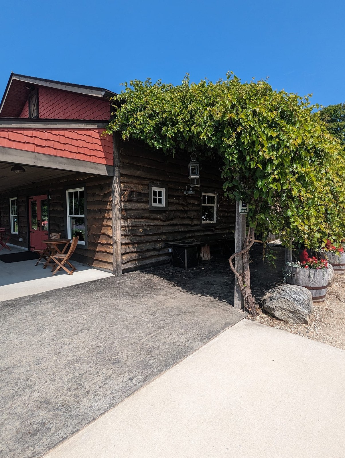 Crooked Vine Vineyard & Winery