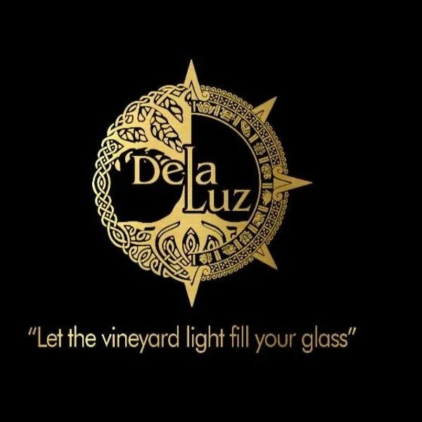 De La Luz Wines