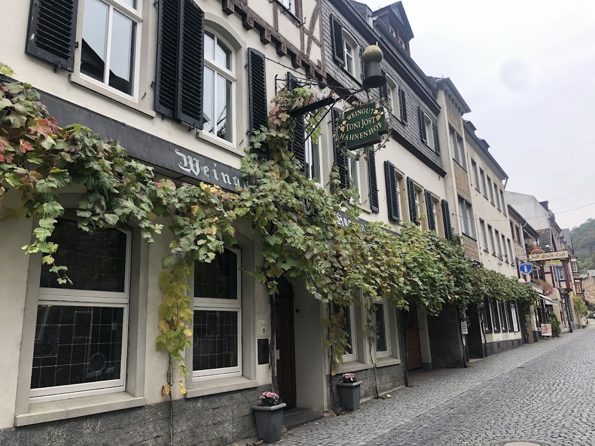 Weingut Toni Jost Hahnenhof