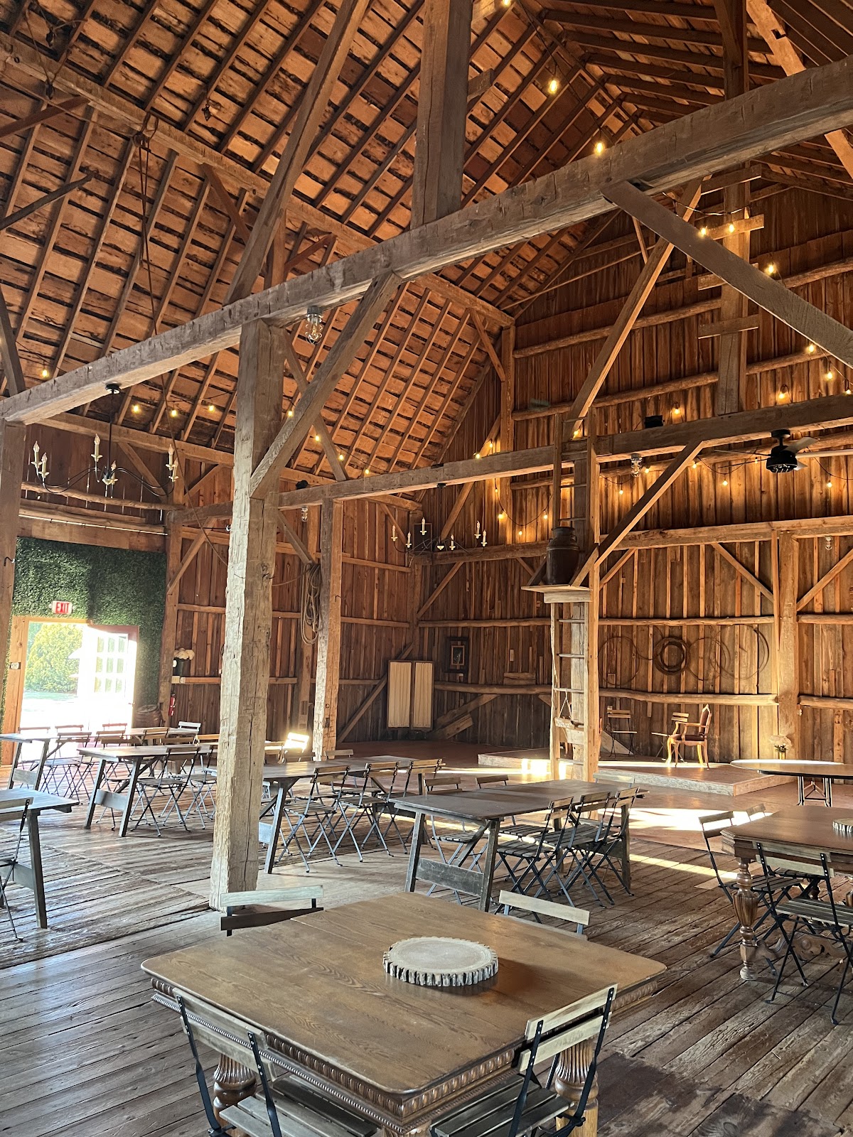 Wolf and Fox Winery LLC