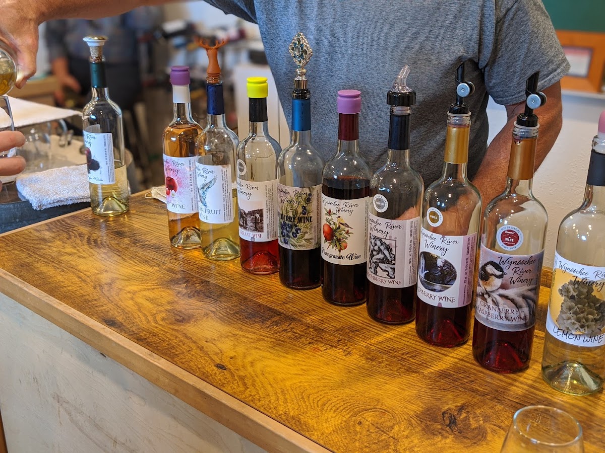 Wynoochee River Winery and Gardens