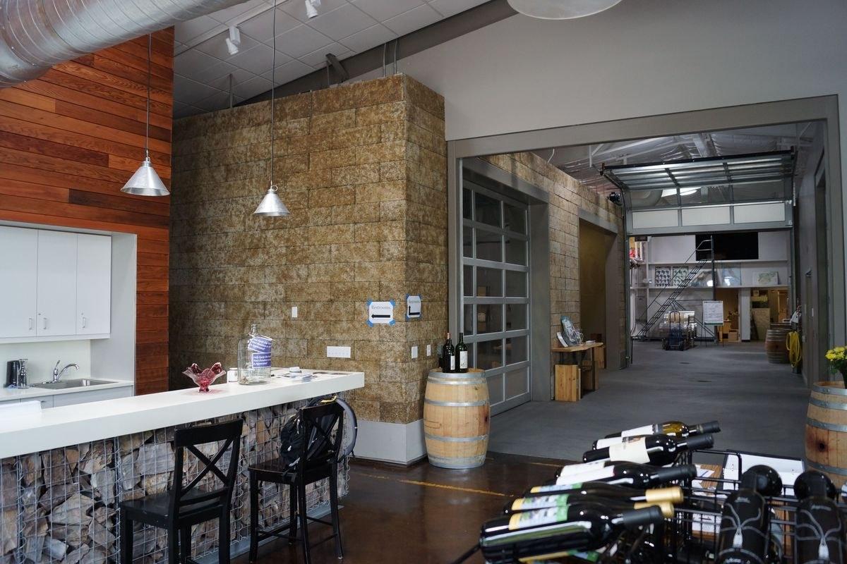 Academy of Wine