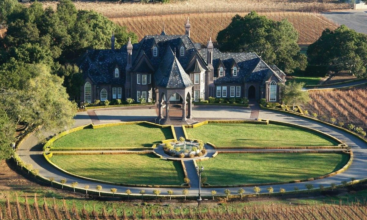 Elke Vineyards