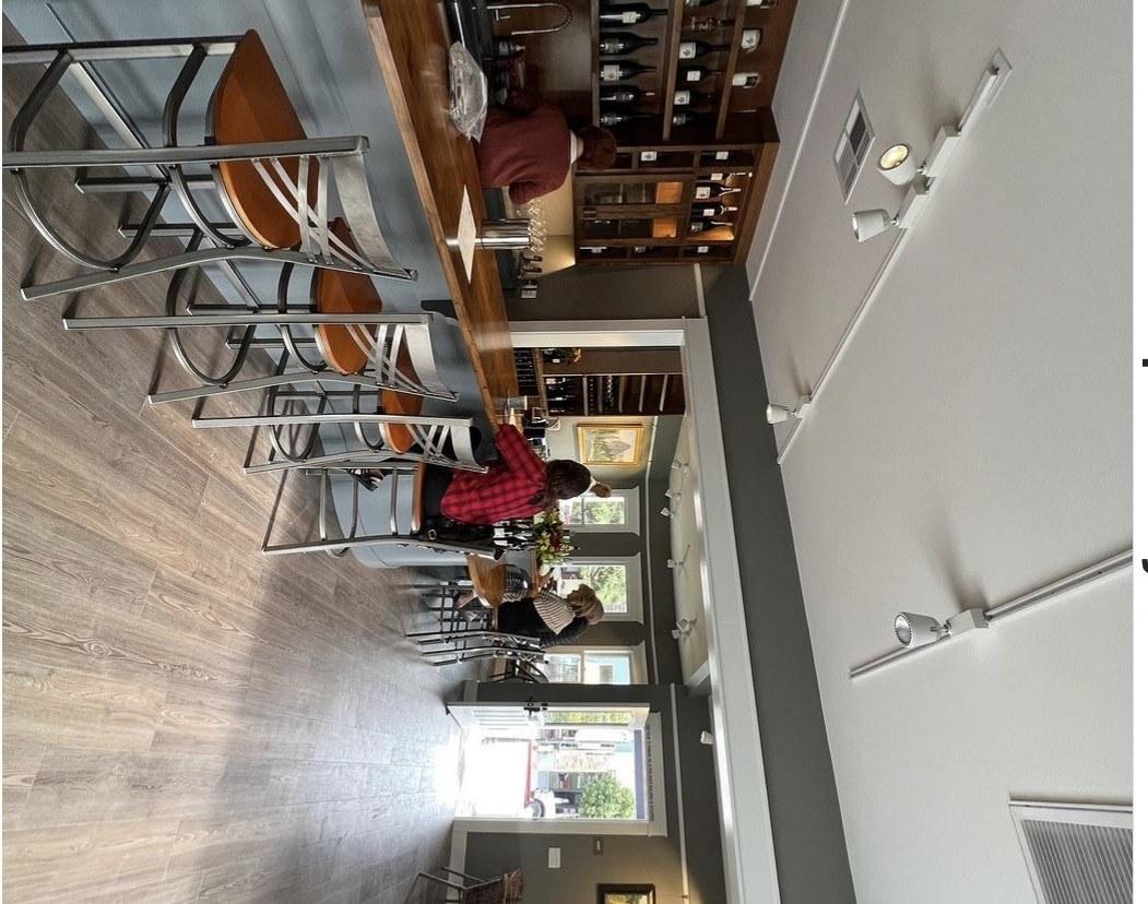 Verdad & Lindquist Family Wine Tasting Room
